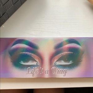 Lunar Beauty Life’s a Drag Palette NEW
